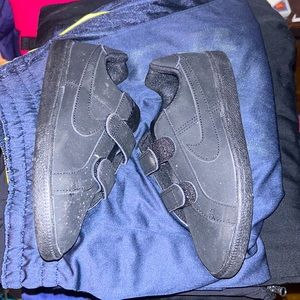 Nike children strap sz 13 c worn once